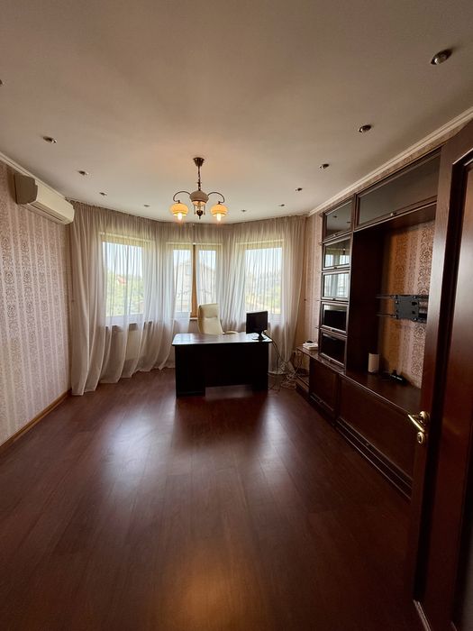 Продаж будинку Чайки/302м2/газ/цоколь/сауна/Борщагівка/5 км від Києва