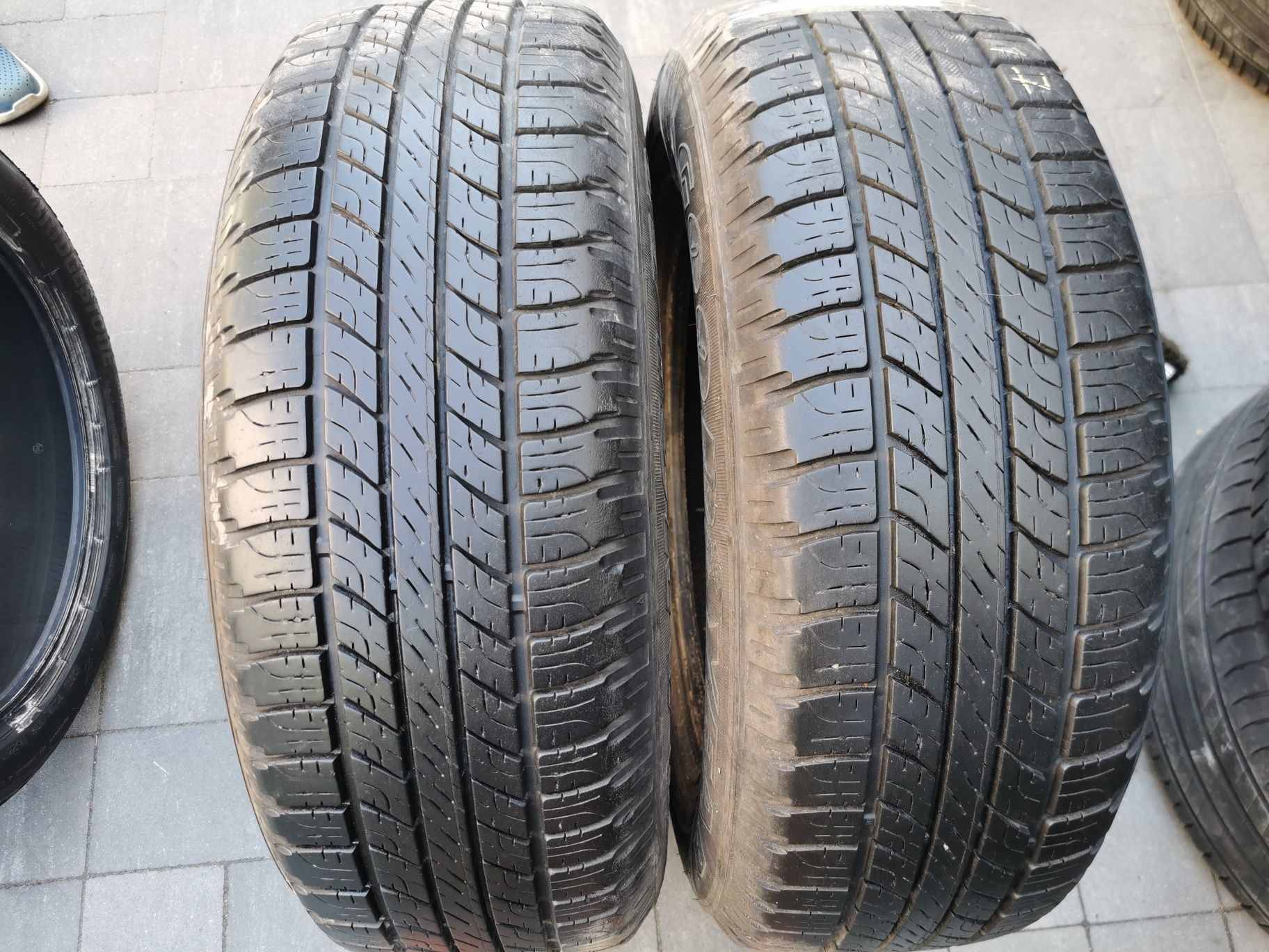 Пара летних шин 235/65 R17 Goodyear Wrangler