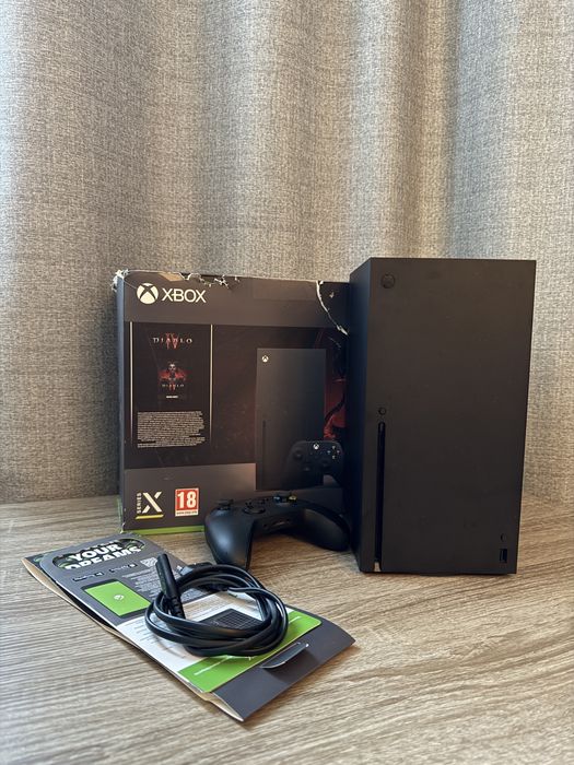 Xbox series x 1tb bundle + (diablo 4 i cod mw3)