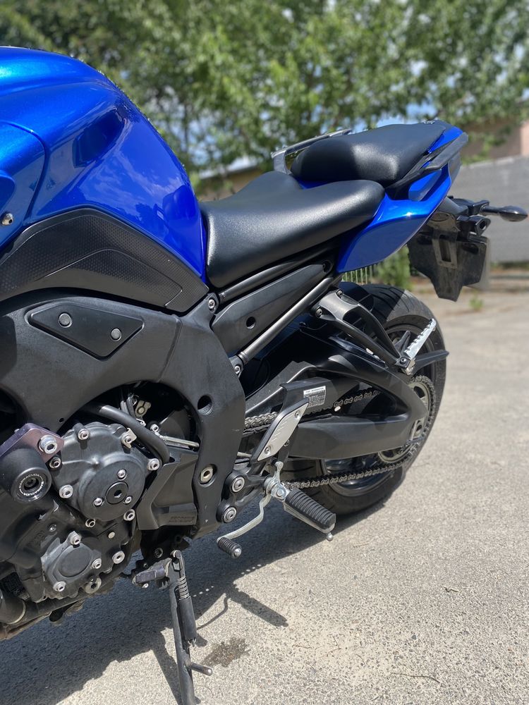 Мотоцикл Yamaha fz8(Fazer)можлива доставка