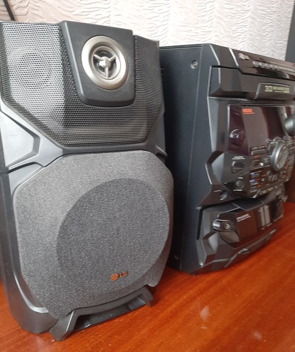 Музичний центр б/у