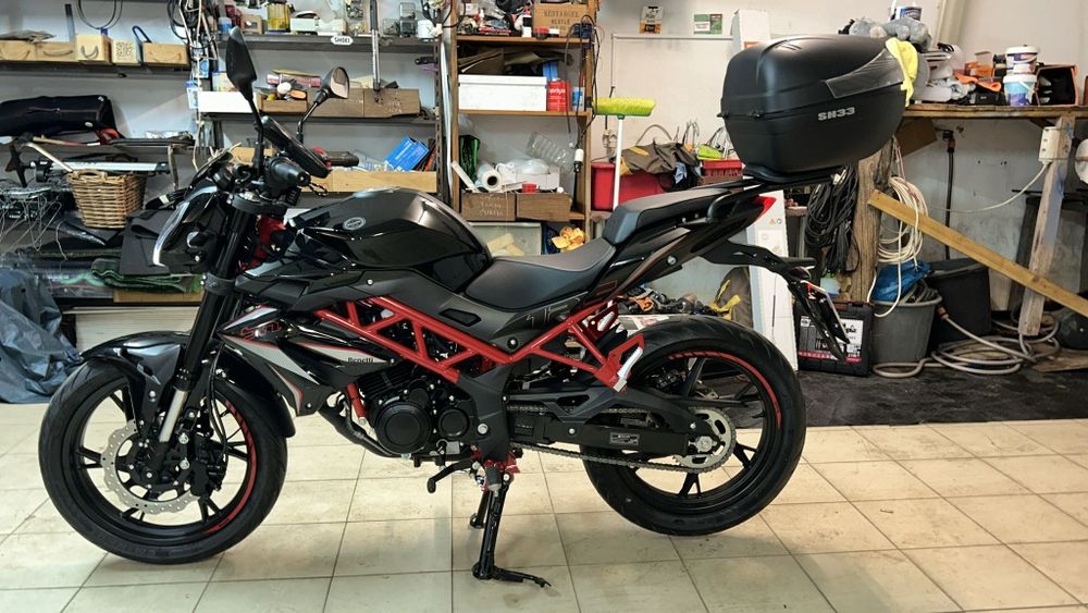 Benelli   BN 125