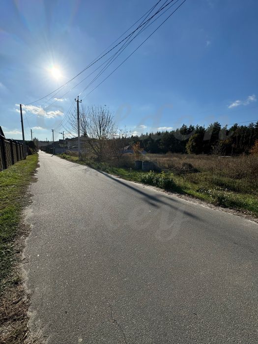 Продам найкращу земельну ділянку,біля ЛІСУ, розміри30*40,кутова, 8км