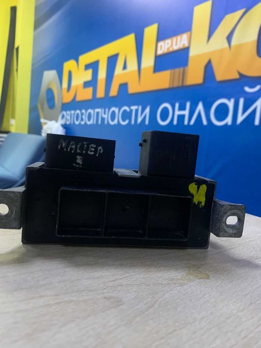 Реле свечей накала RENAULT б/у