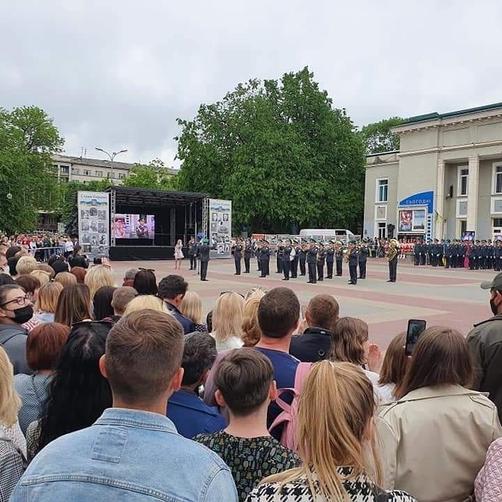 Сцена мобільна 8х6м,  звук, світло, екран