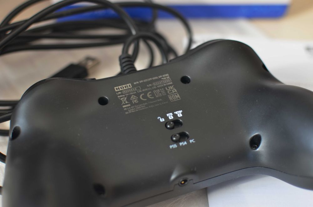 Контролер Hori Fighting Commander Octa для PS4/PS5/PC