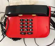 Sprzedam czerwony telefon PRL