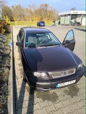 Volvo V40 VOLVO V40 1,8 KAT 2001 bezwypadkowy