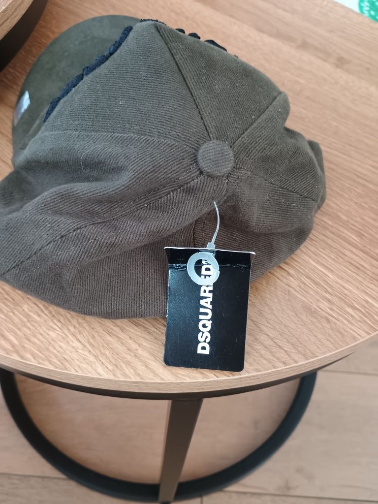 Czapka dsqared 2