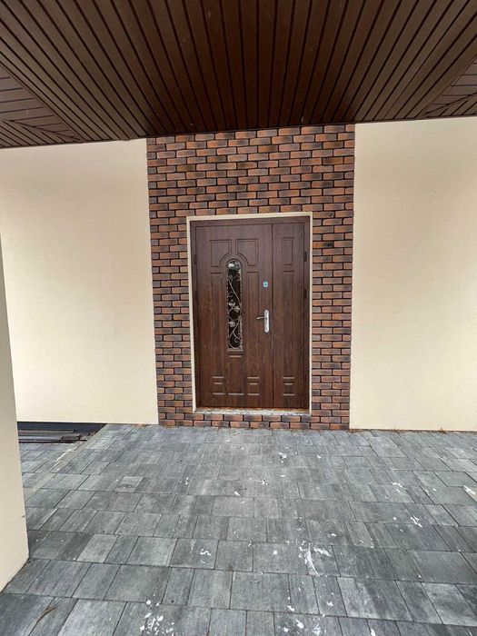 Одноповерховий цегляний, утеплений будинок в Лісовій Бучі.