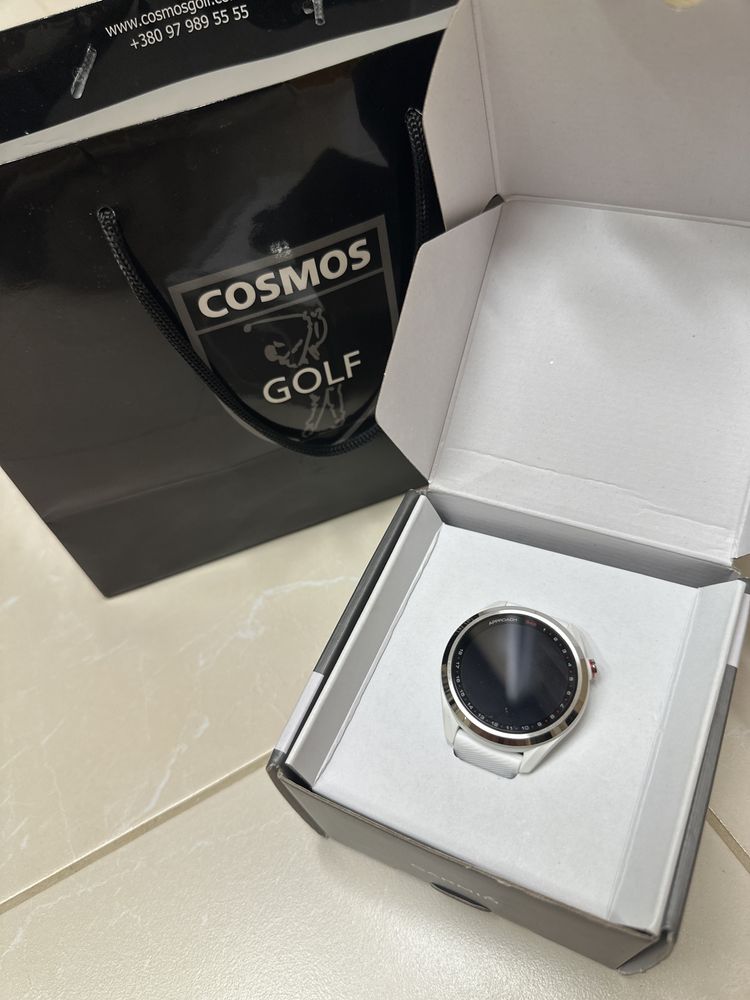 Продам нові часи Garmin approach S42