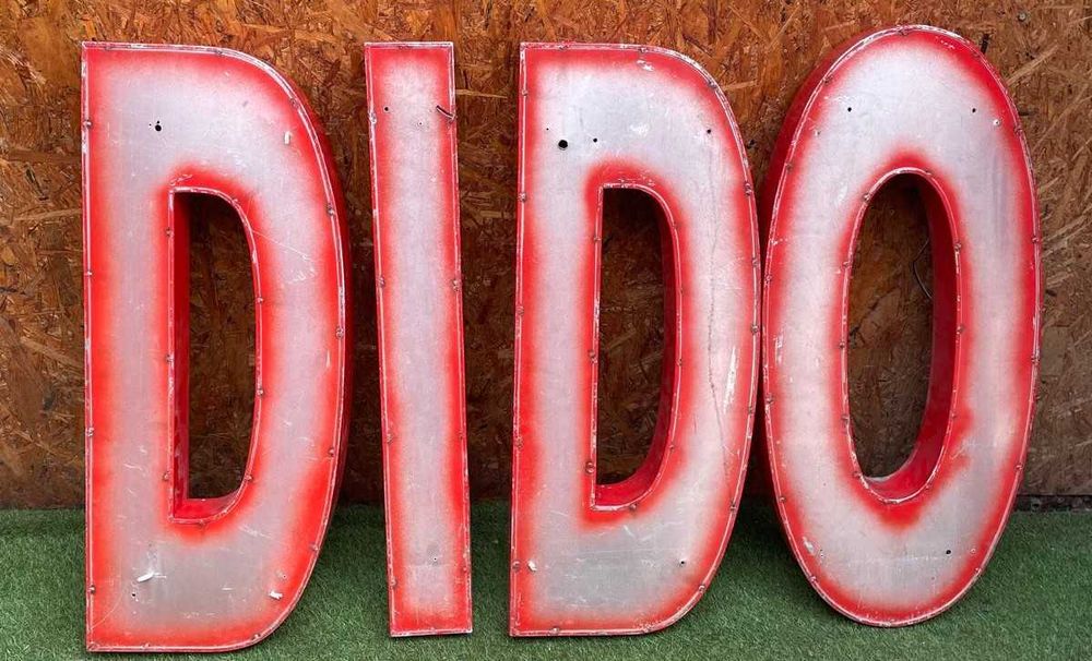 Letras publicidade antiga em aluminio 1 metro de altura