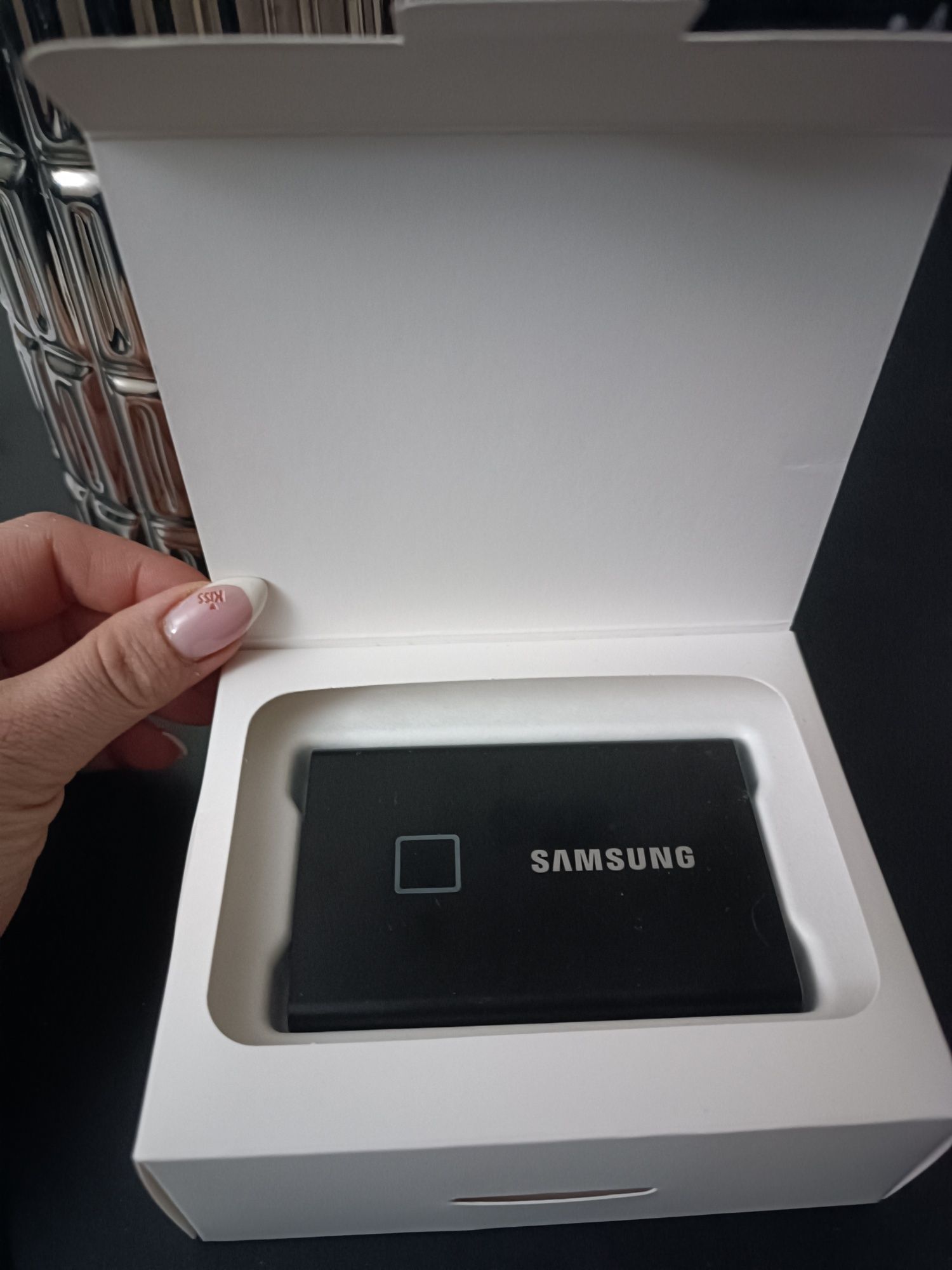 Okazja NOWY Dysk zewnętrzny Samsung Portable SSD T7 touch 2TB