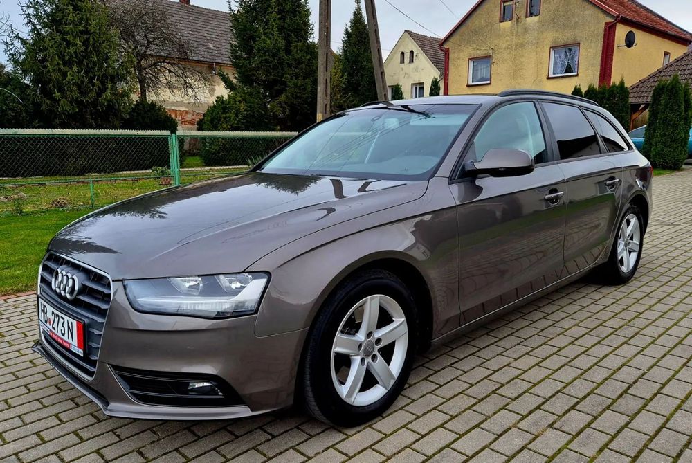 Audi A4 Avant 2.0Tdi # Serwisowana # Jeden właściciel # Skóry Grzane # Navi # Hak #