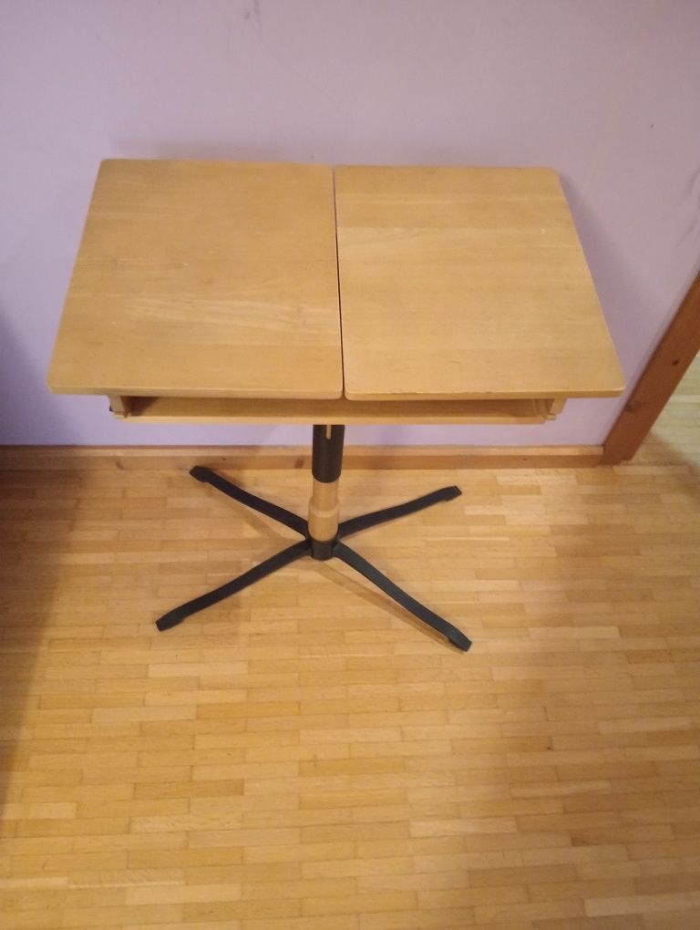 Stolik pod laptopa (szafka nocna, stolik kawowy, ikea)