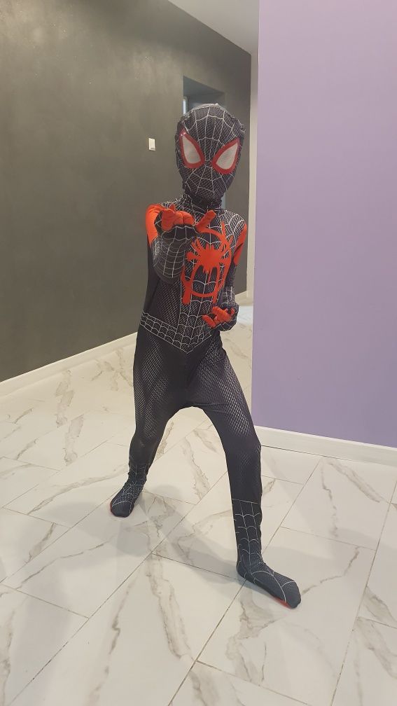 Strój kostium przebranie Spider-Man spiderman czarny 140cm