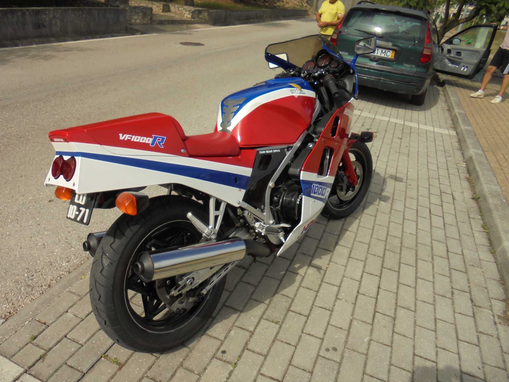 Honda vf 1000R  1984