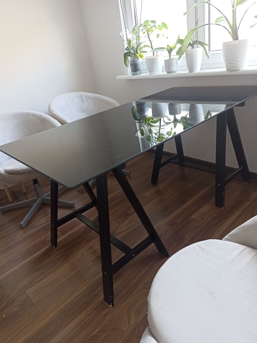 Czarny Stół+ 4 szare zamszowe fotele, krzesła IKEA