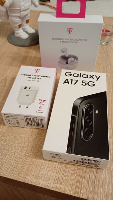 Samsung Galaxy a17 5g 4/128 zestaw Black nowy!