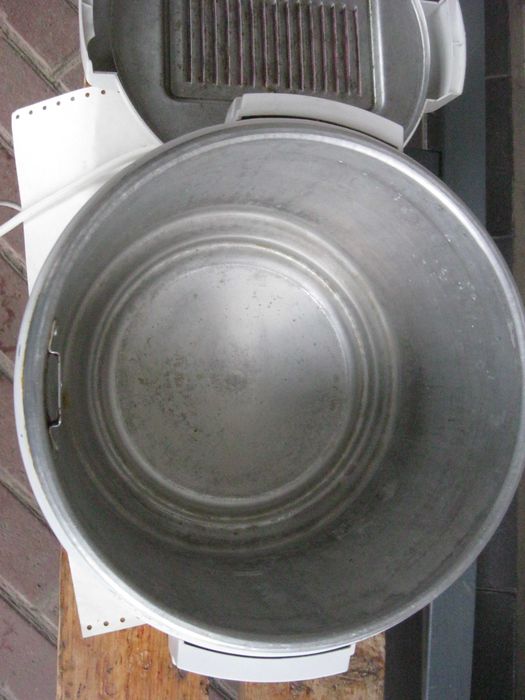 Продам фритюрницу Moulinex