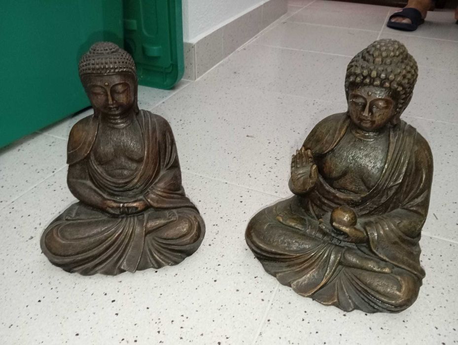 Decoração: 2 budas em madeira