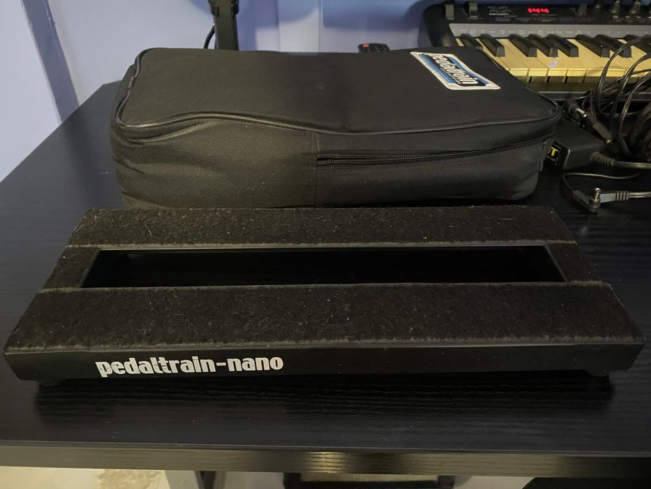 Pedaltrain Nano com fonte de alimentação