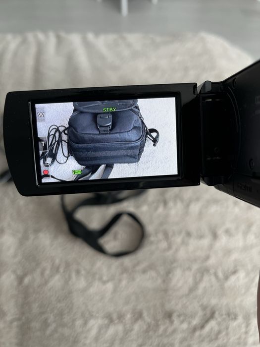 Цифрова відеокамера Sony HDR-CX110E (HD: 1920 x 1080/60i)