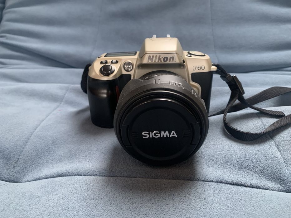 Камера Nikon F60