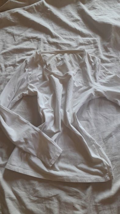 Koszulka Bluzka biała gładka z długim rękawem