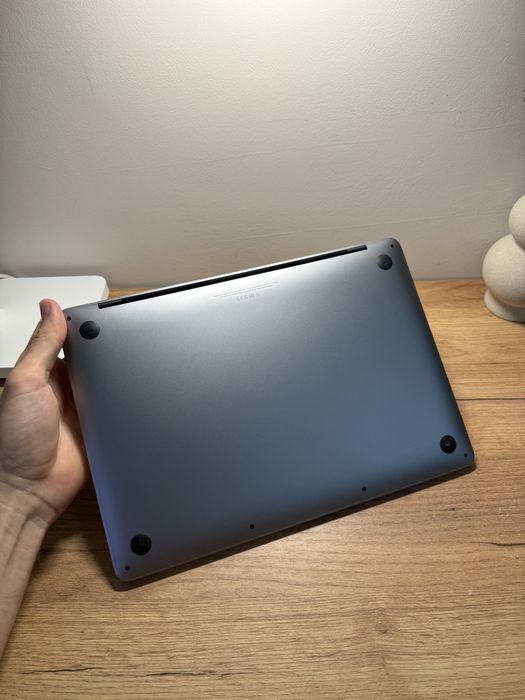 MacBook Pro 13 2020 M1 8Gb 256Gb Space 85%