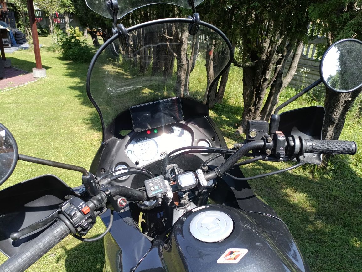 Honda Transalp 650 Warto vstrom gs