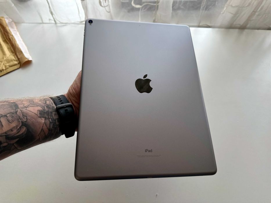 Apple iPad Pro 12.9, Gen 2, 64GB, WifI, великий планшет, стан супер!