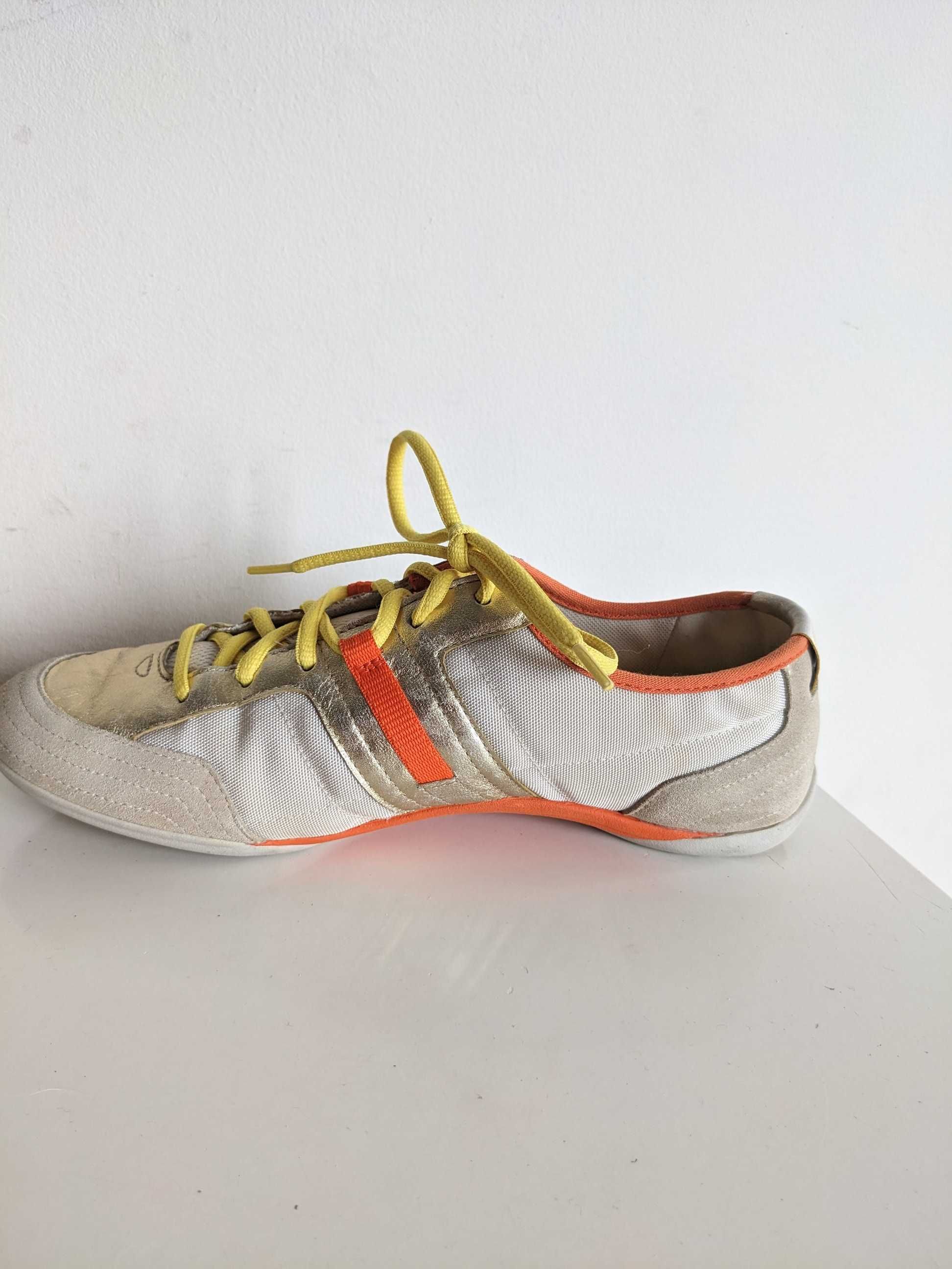 Damskie buty DKNY, rozmiar 38.5