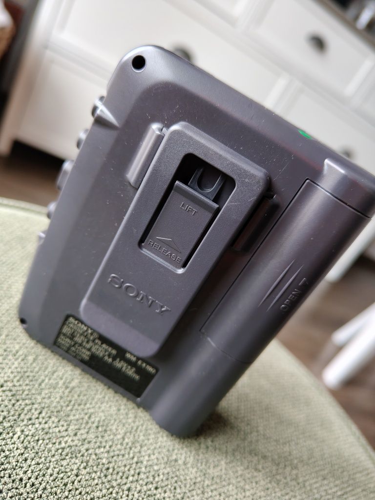 Walkman Sony WM-EX 190, WM-EX 192, WM-EX 194 + słuchawki Panasonic
