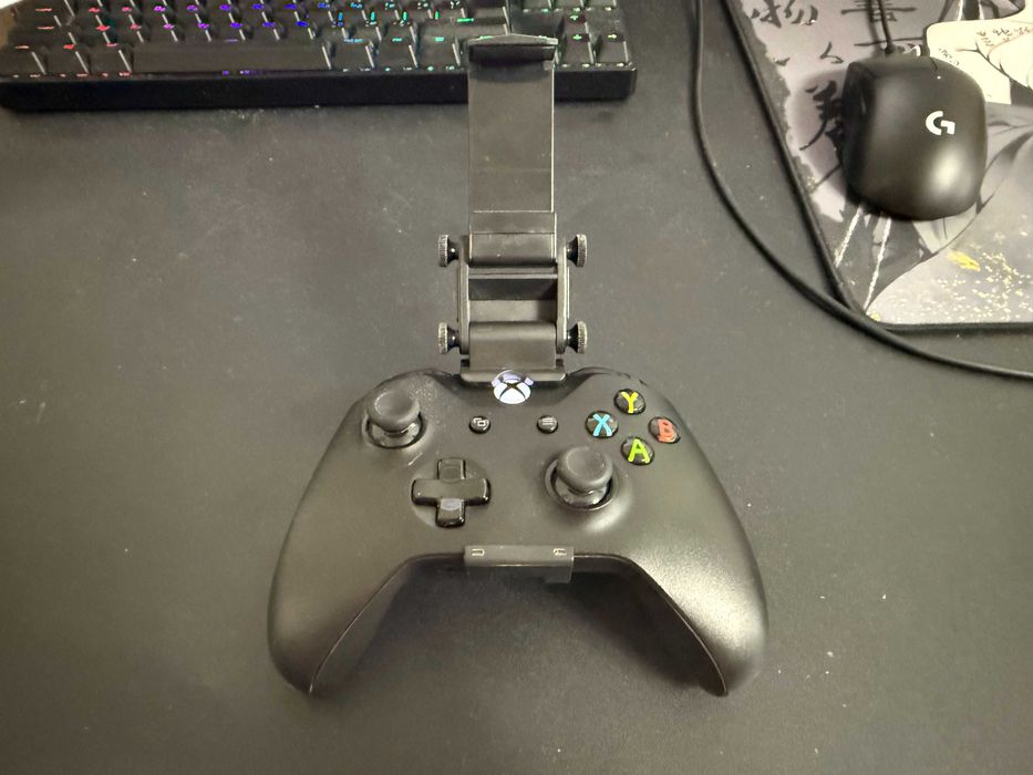 Тримач для смартфона iPega для геймпада Xbox Series X/S та Xbox One