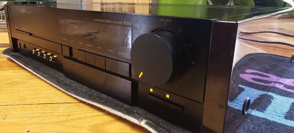 Grundig Fine Arts A-903 zintegrowany wzm. mocy-stan kolekcjonerski