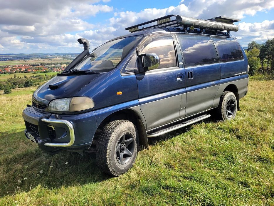 Mitsubishi Space Gear DELICA przedłużona i podwyższona mocno doinwestowana