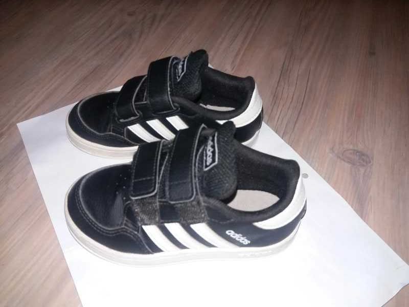 Buty dziecięce Adidas rozmiar 25.5 adidas