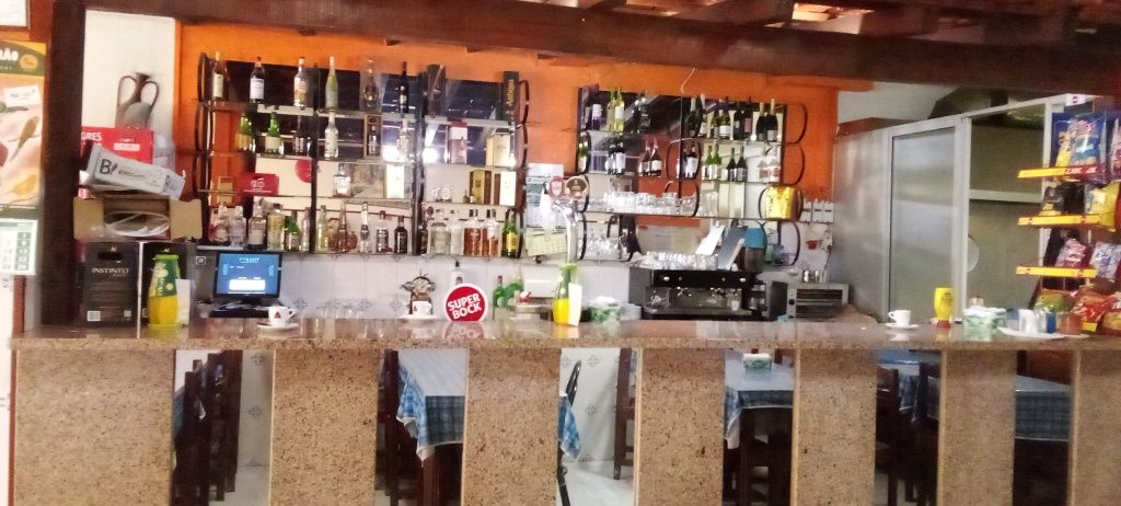 Trespasse café/restaurante Rio de Mouro
