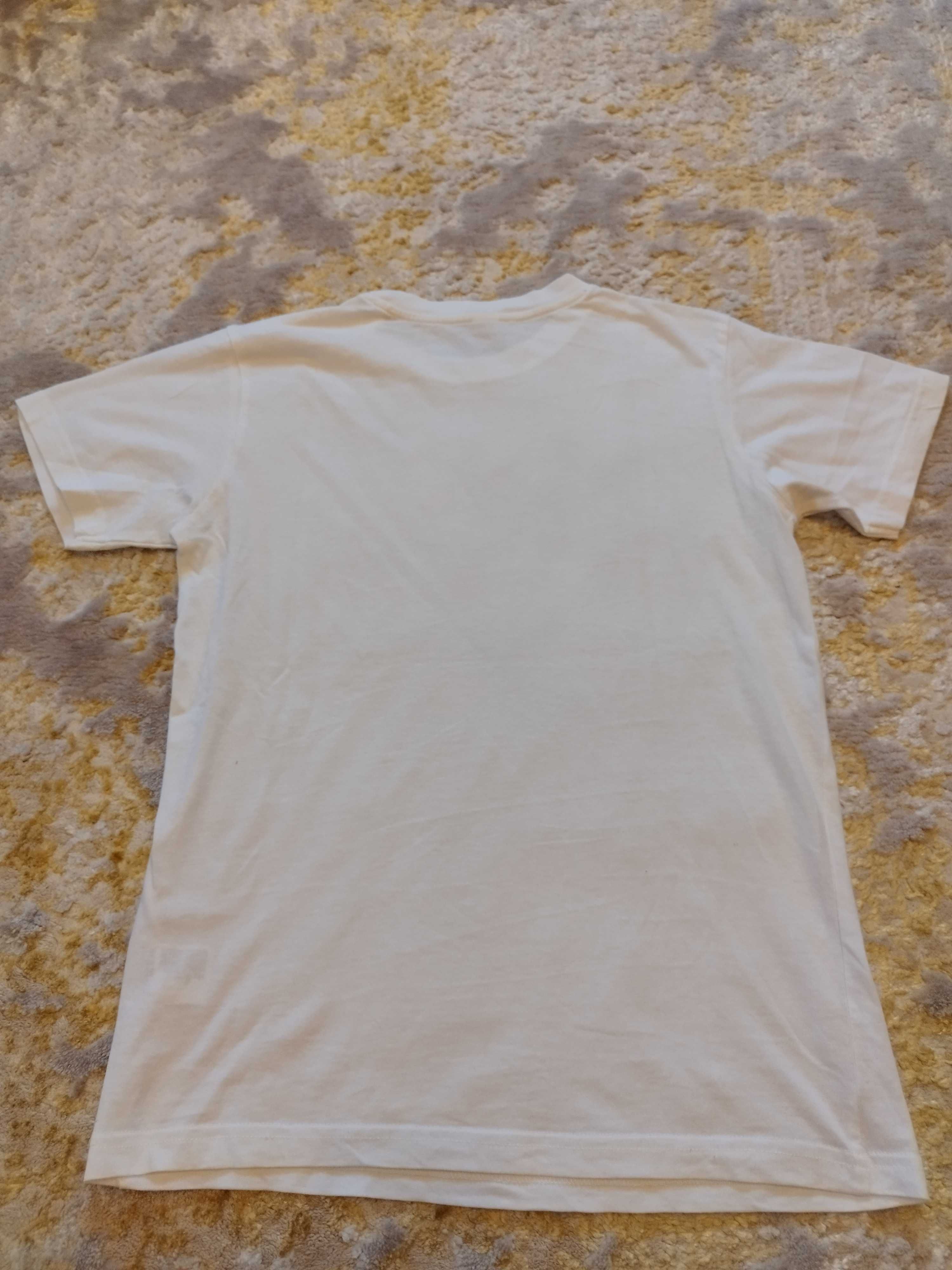 Koszulka biała z nadrukiem 158/164 cm 13/14 lat