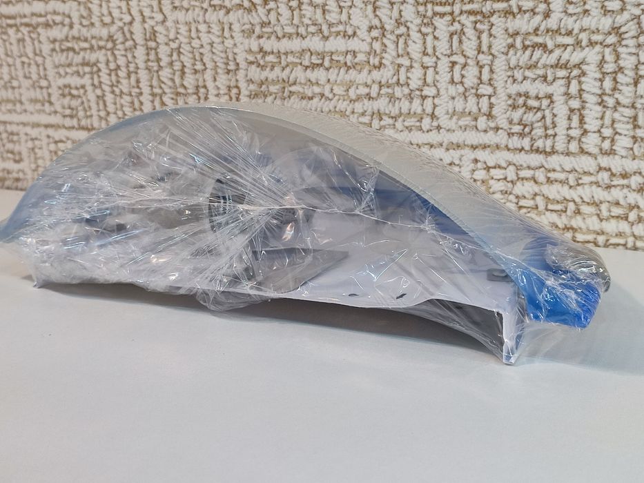 Kinkiet ścienny klasyczny półokrągły Mauritius marki Brilliant, E 27