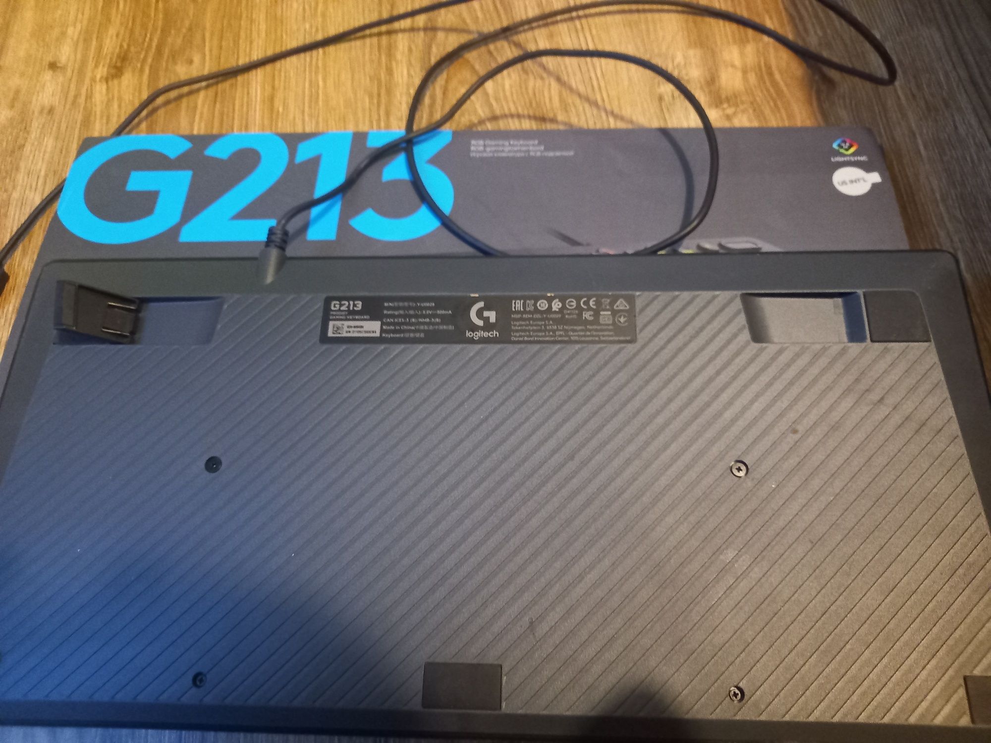 Klawiatura logitech G213