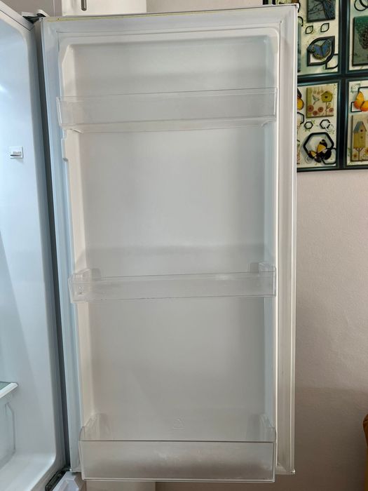 Frigorífico (Electronia) + Forno  + Armário