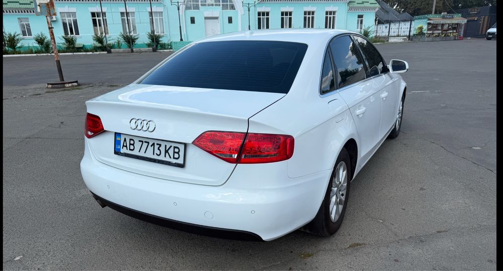 Продам Audi A4 B8