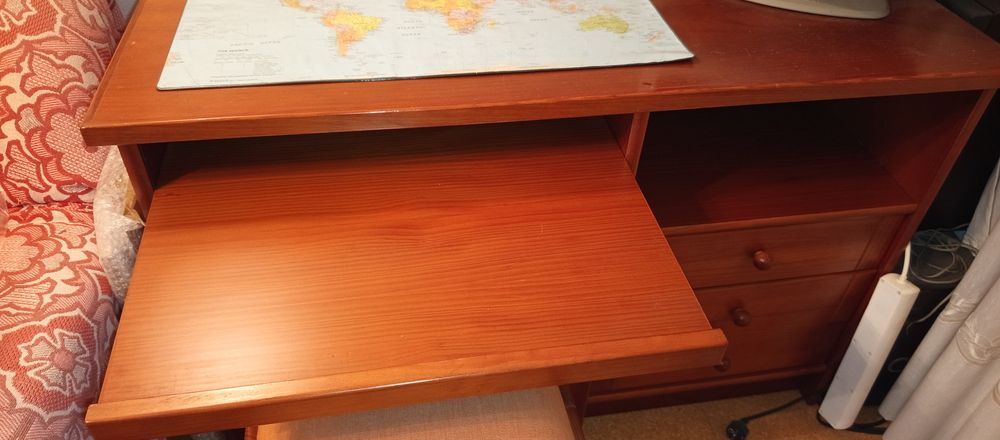 Móvel secretária + cadeira