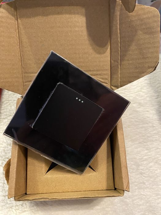 Navaris Designerski włącznik światła z aluminium