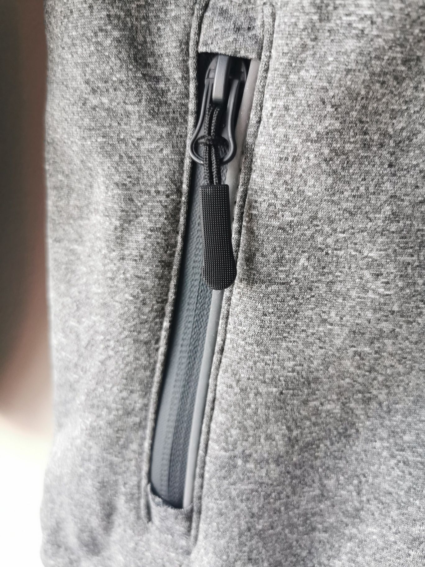Kurtka Softshell z kapturem