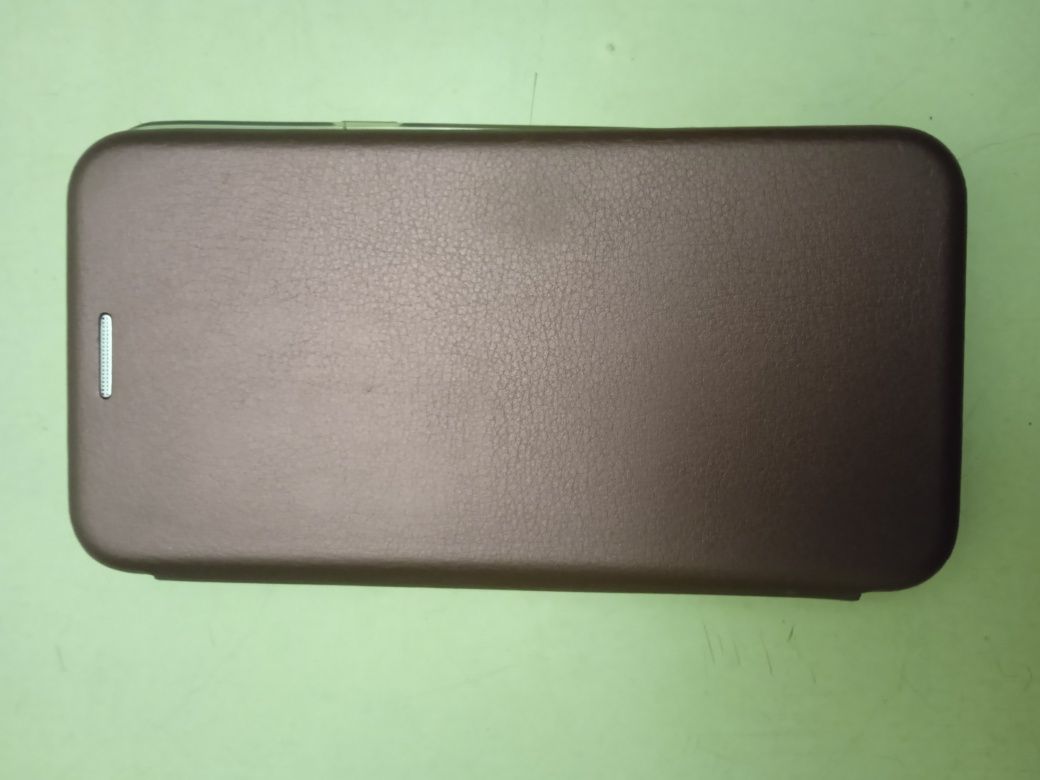 Продам чехлы на телефон Самсунг J3(16)