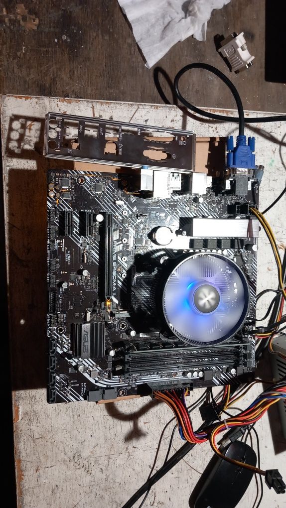 Płyta główna asus Prime b450 m-a ll 4gb ddr athlon 3000g am4