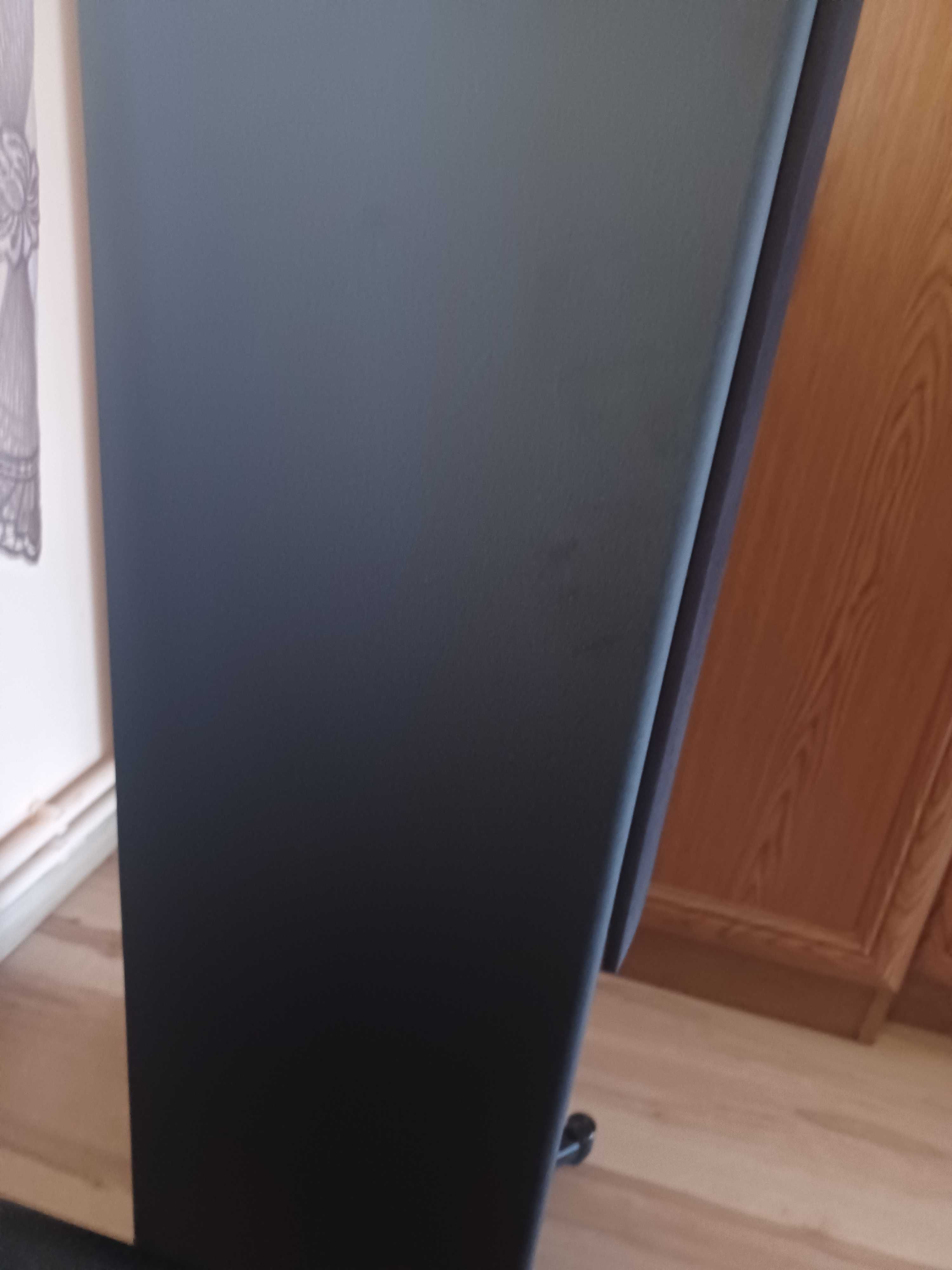 Kolumny podłogow JBL A180